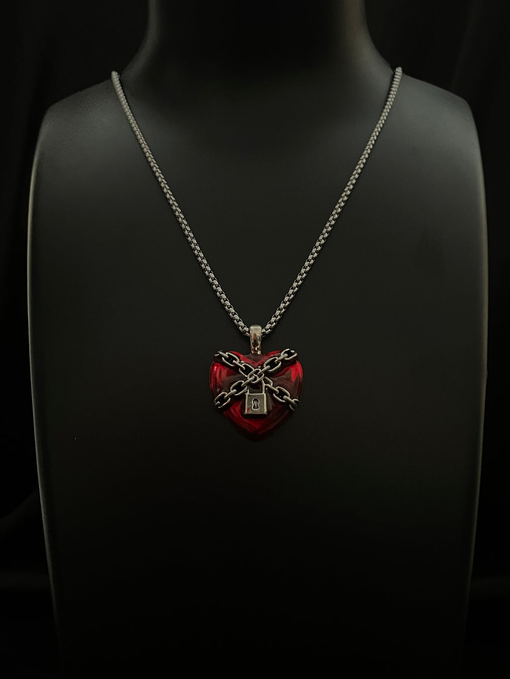 Chainbind - Gothic Heart Necklace