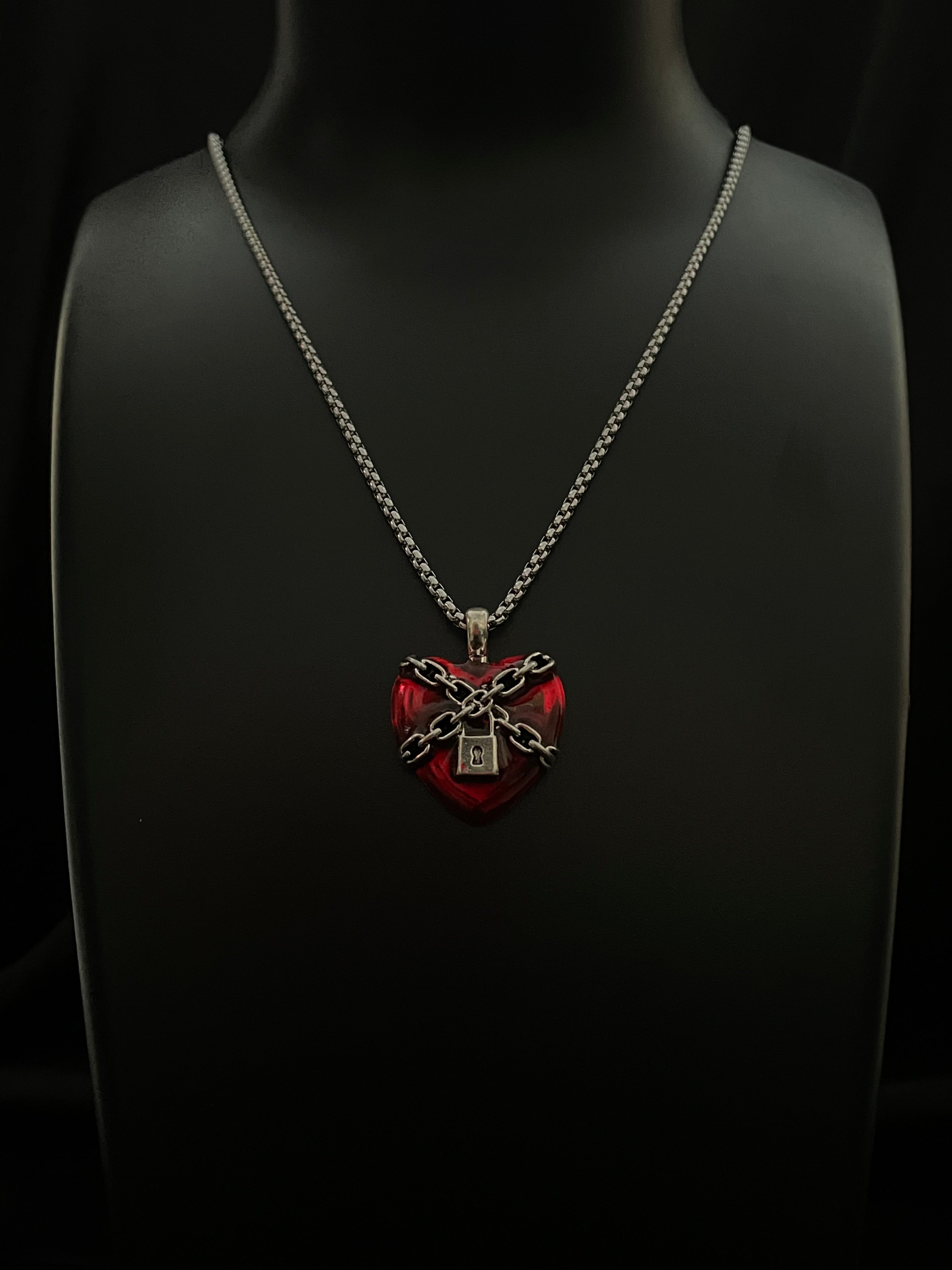 Chainbind - Gothic Heart Necklace
