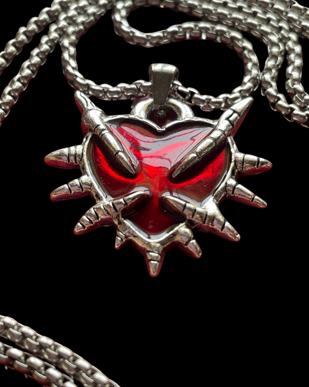 Strikebloom - Gothic Heart Necklace
