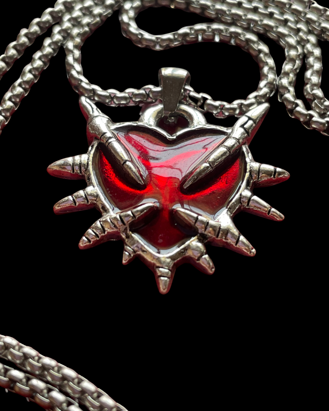 Strikebloom - Gothic Heart Necklace
