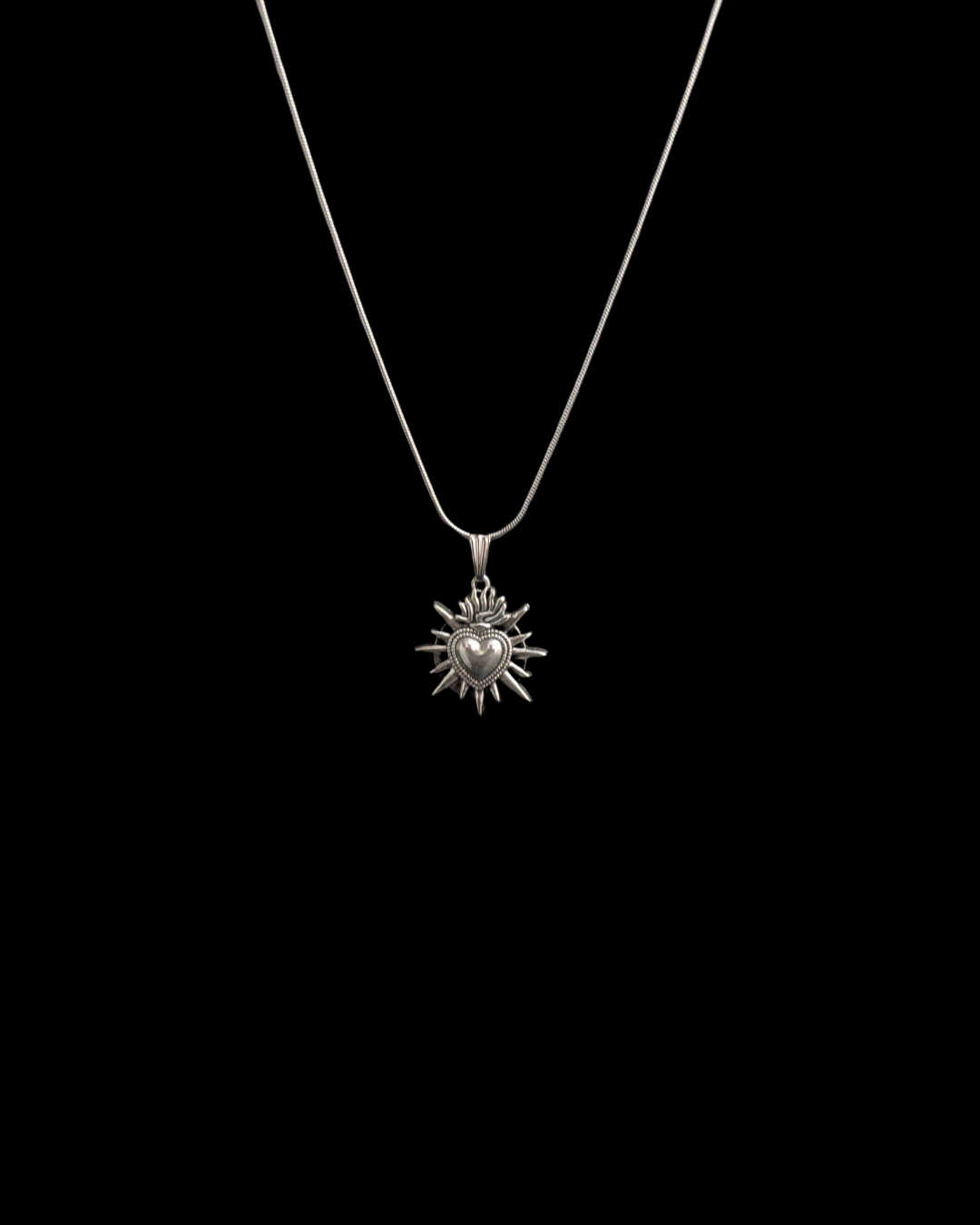 Blazethorn - Gothic Heart Necklace - Bloodysweetgothic